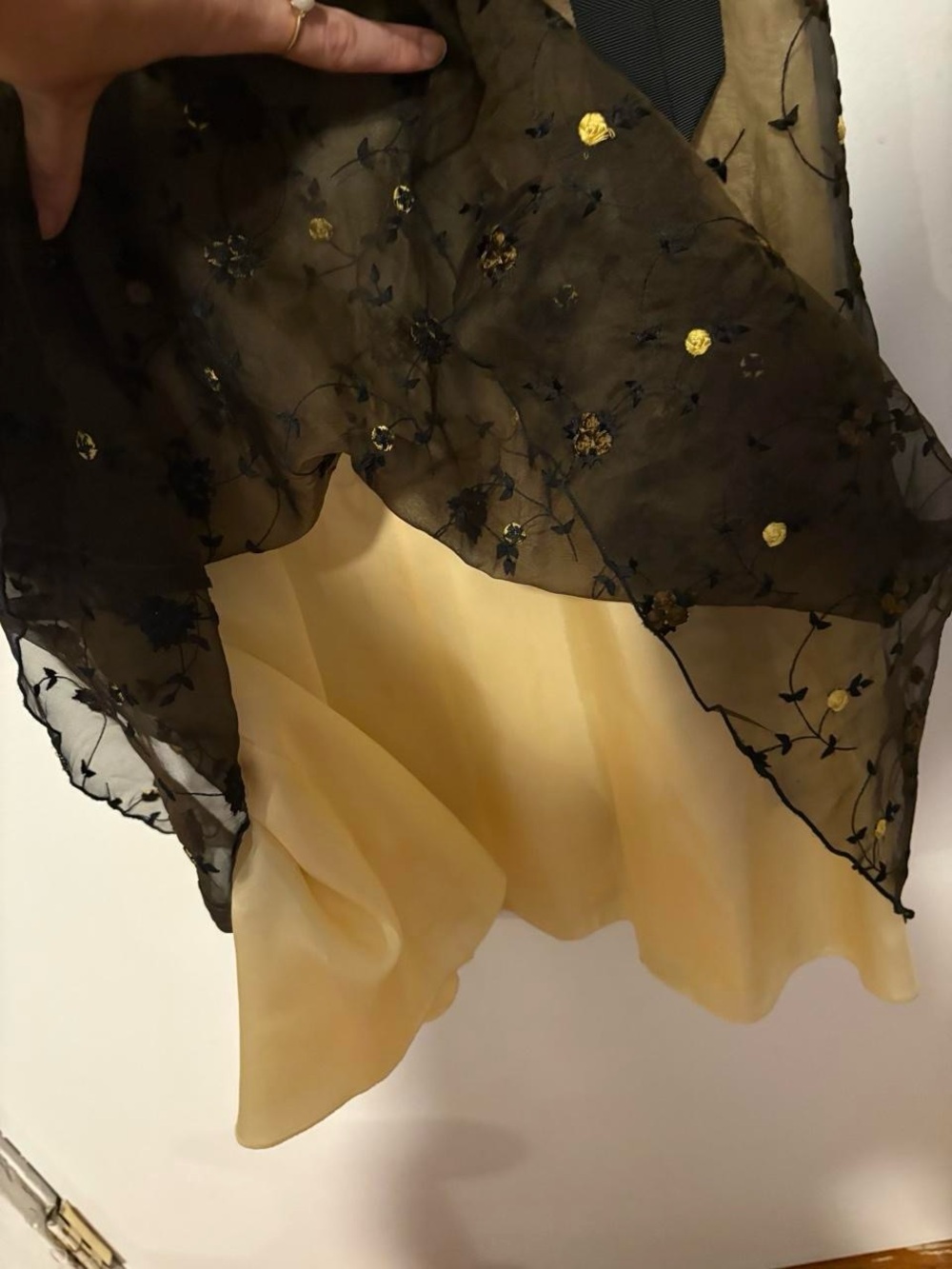 Vintage 90s Y2K 100% silk yellow and black laundry by Shelli shell dress 10 - Picture 6 of 8